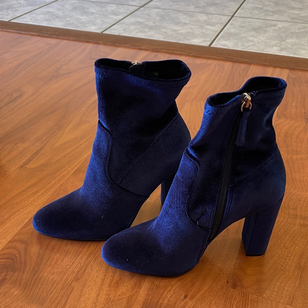 Steve Madden velvet booties